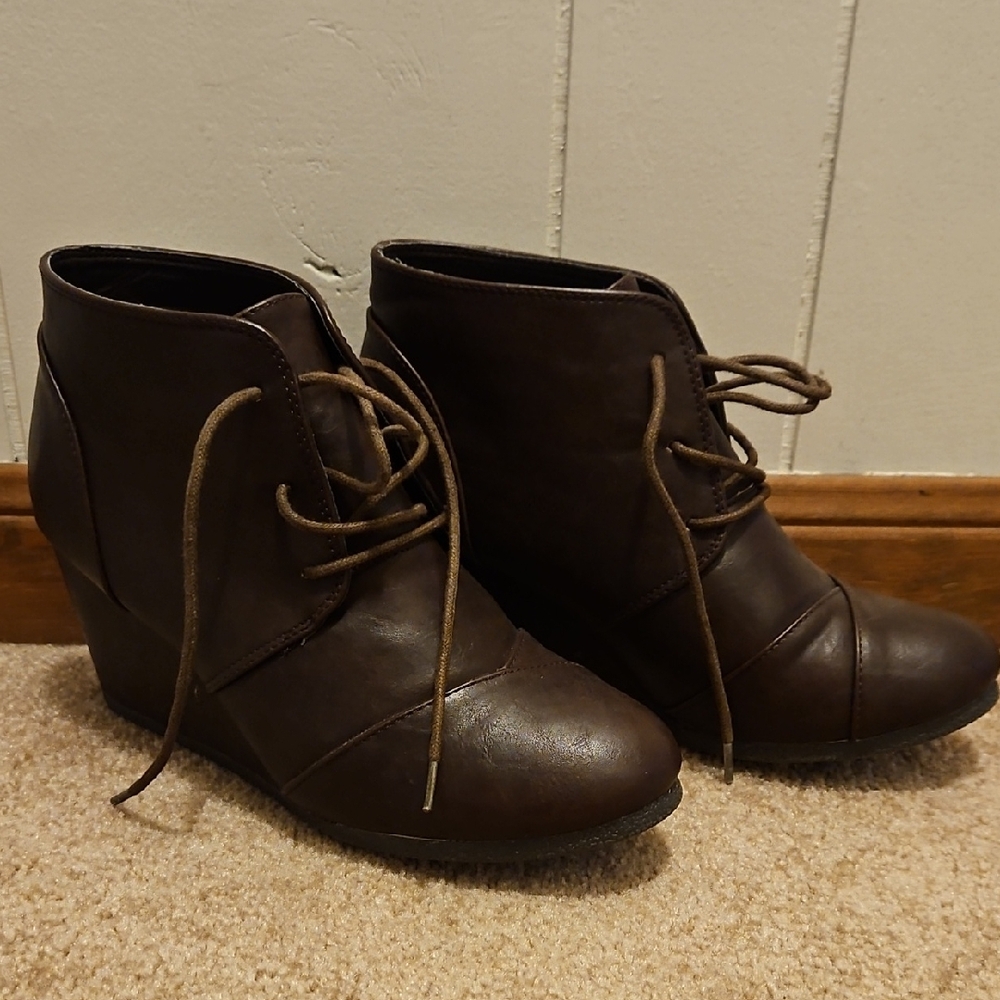 Dream Pairs Brown Ankle Booties with Lace-Up Design